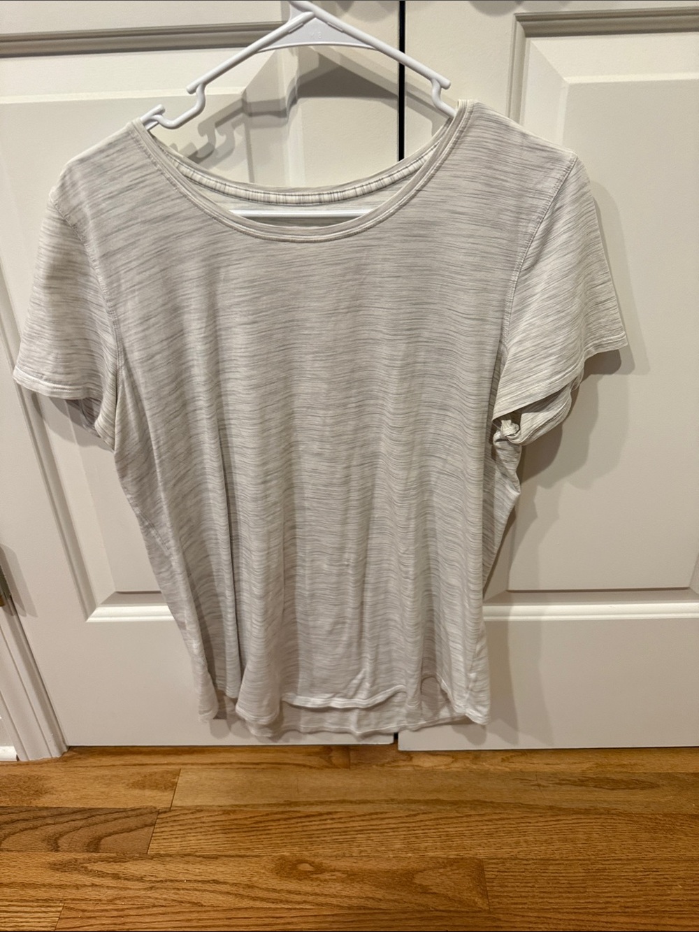 lululemon athletica Women's Short Sleeve Tee in Heather Light Gray